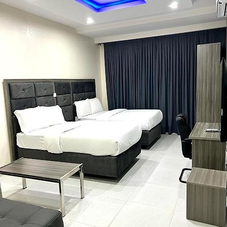 De Rigg Place, Victoria Island Aliayabiagba Luaran gambar